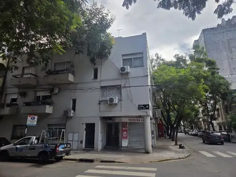 juan manuel de rosas 1300, Piso 1