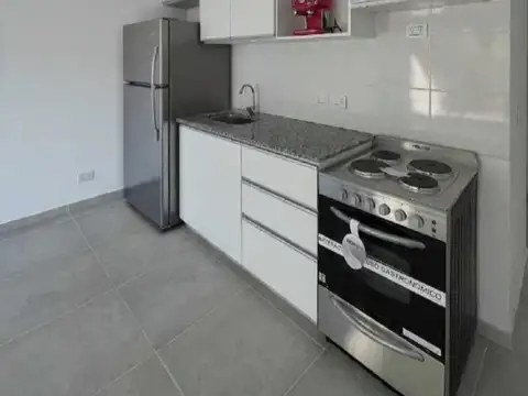 Lacroze 6100, Piso 1