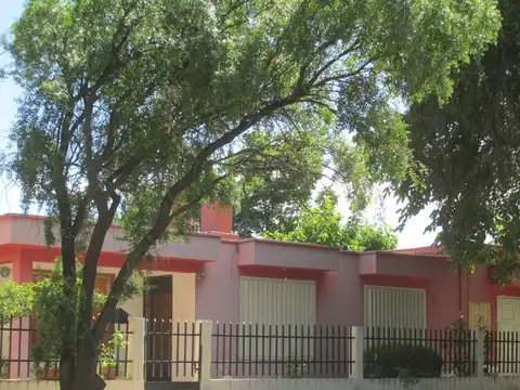 Casa 3 dormitorios Venta Vista Flores Valle de Uco