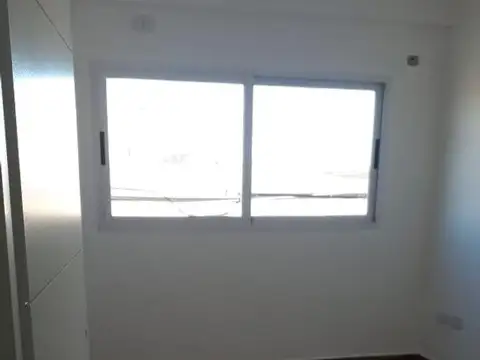 Departamento en Alquiler en Lomas del Mirador, $ 550.000