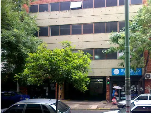 COCHERA 1° PISO - MUY COMODA - EDIF. DE GARAGE - ENCARGADO D