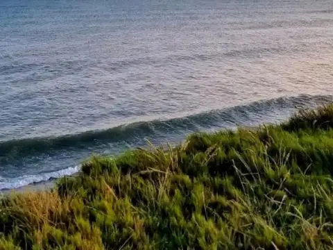LOTE FRENTE AL MAR