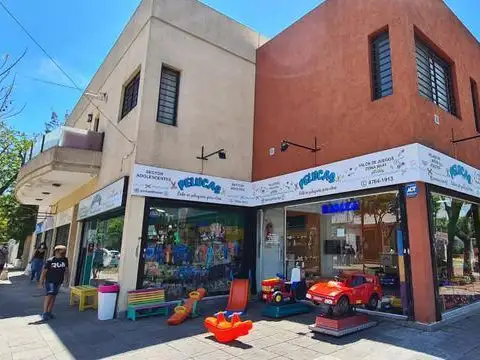 República  esquina Pueyrredón
