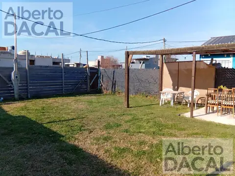 Casa 2 ambientes con 1 baño