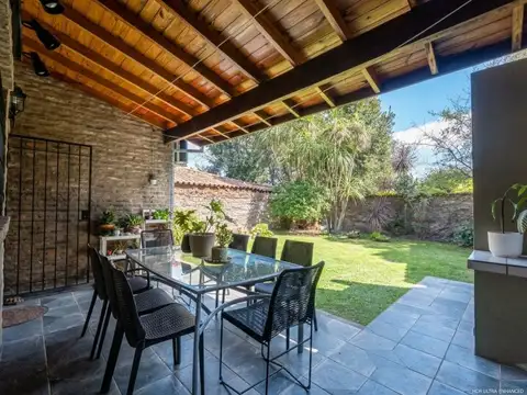 Depto Tipo Casa en Venta de 4 dormitorios