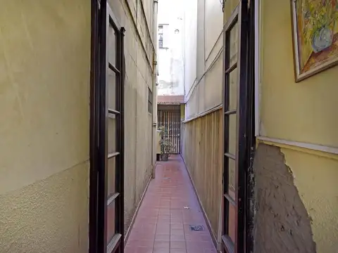Depto Tipo Casa en Venta en Flores, USD 83.000