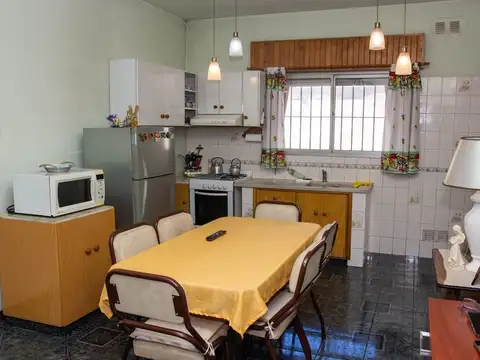 Casa en Venta en Luis Guillon, USD 74.000