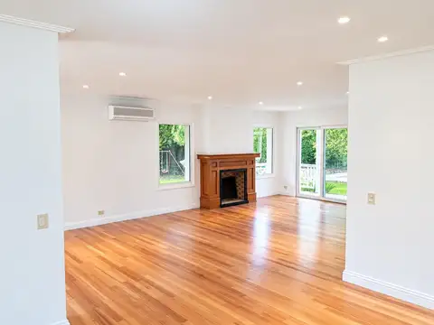 Casa en Venta con 7 cocheras