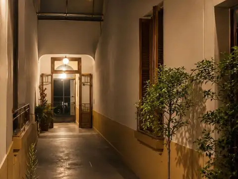 Depto Tipo Casa en Venta 80 años