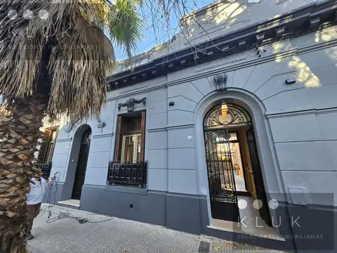 PH en venta 3 ambientes con amplio patio en el corazón de Villa Urquiza