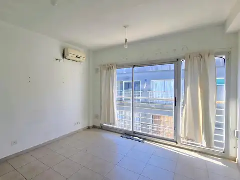 Suipacha 400, Piso 2