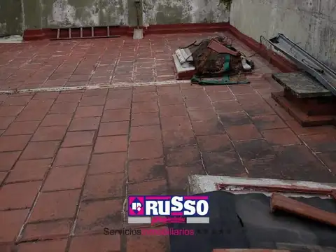 Depto Tipo Casa en Venta 40 años