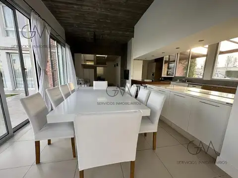 Casa en Venta de 5 dormitorios