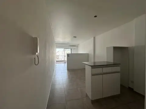 Alquiler Monoambimiente con 33 m2 y balcón en Monserrat