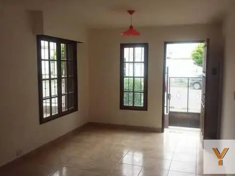 Casa en venta - 2 dormitorios 1 baño - 170mts2 - Rawson