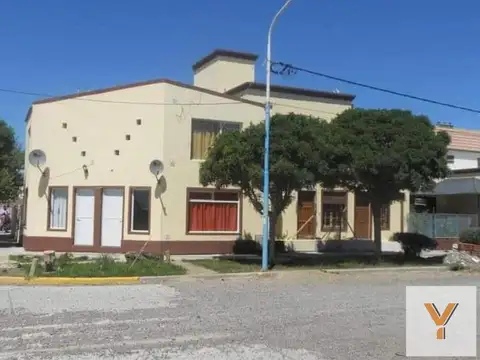 Casa en venta - 2 dormitorios 1 baño - 170mts2 - Rawson