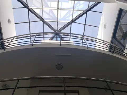 Edificio Comercial de 1.000 m2 en venta en San Isidro