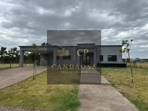 ADG. Excelente casa a estrenar en Barrio Monet