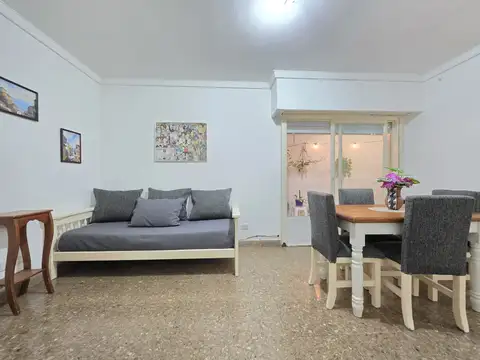 Lafuente 100, Piso 1