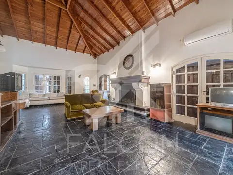 Casa en Alquiler en Barrio Parque Leloir, $ 3.500.000