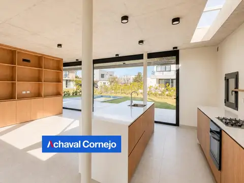 Casa en Alquiler al Oeste