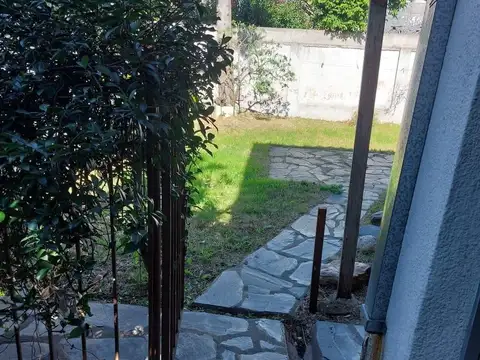 Casa 5 ambientes con 4 baños