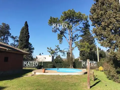 Casa en Venta con 2 cocheras