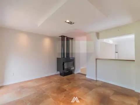 Casa 5 ambientes con 2 baños
