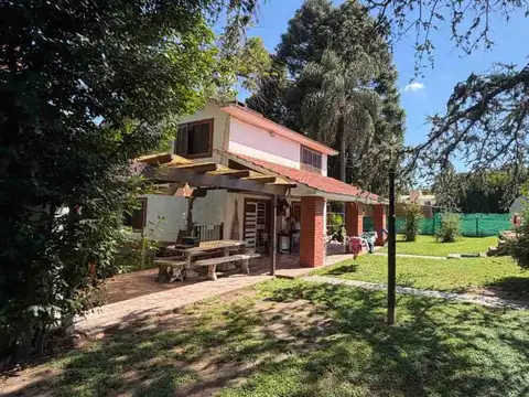 CASA BENAVIDEZ PILETA PARRILLA PARQUE