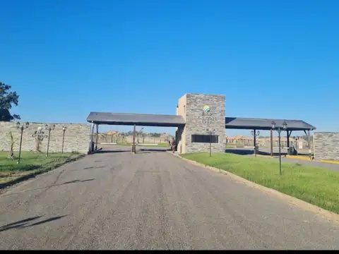 Terreno en venta de 300m2 en Don Luis Yachting Club, General Rodriguez