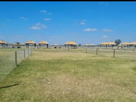 Terreno en venta de 300m2 en Don Luis Yachting Club, General Rodriguez