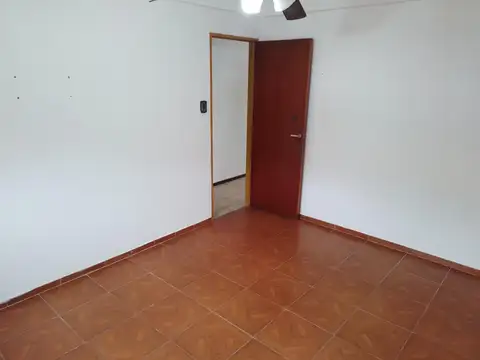 Esteban Merlo 4537 , Piso 1