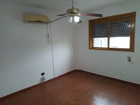 Departamento de 2 AMB en venta con cochera