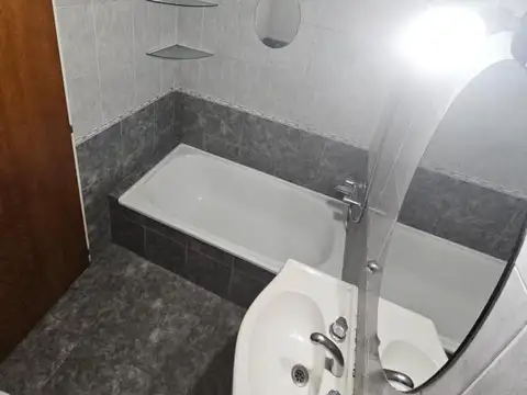 Depto Tipo Casa en Alquiler en Munro, $ 650.000