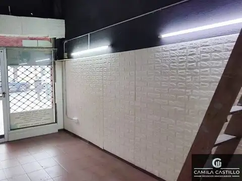Local comercial en alquiler ubicado en Parque Avellaneda