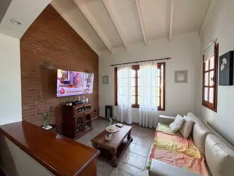 Casa 5 ambientes con 3 baños