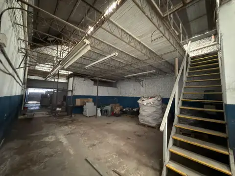 Galpon en alquiler en Lanús Oeste