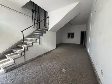 Galpon en Alquiler en Lanús Oeste, $ 2.500.000