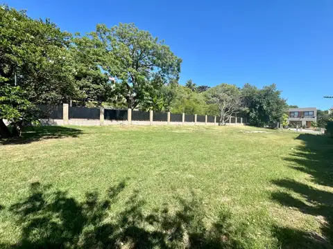 Lote en venta Barrio Miradores II - San Isidro.