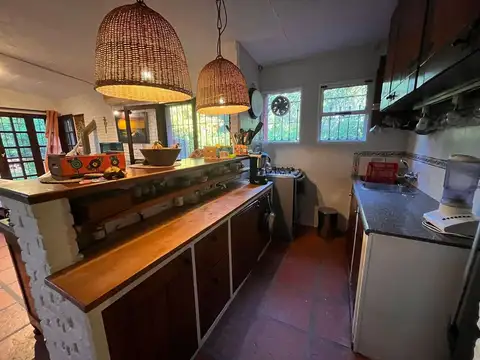 Casa 4 ambientes con 1 baño