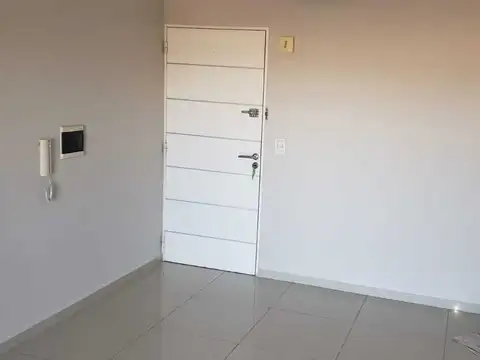 Departamento en Alquiler en Chateau Carreras, $ 700.000