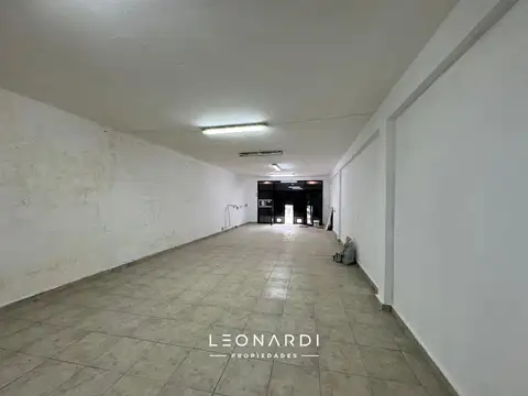 Excelente local en alquiler sobre Av. San Martin