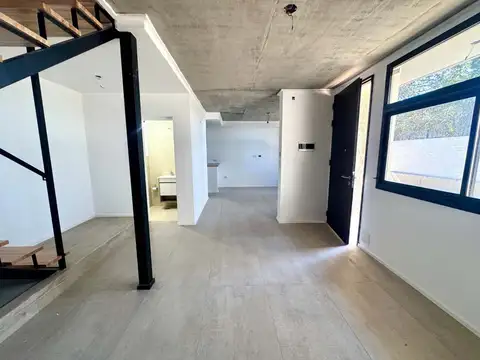 Depto Tipo Casa en Venta en La Florida, USD 130.000
