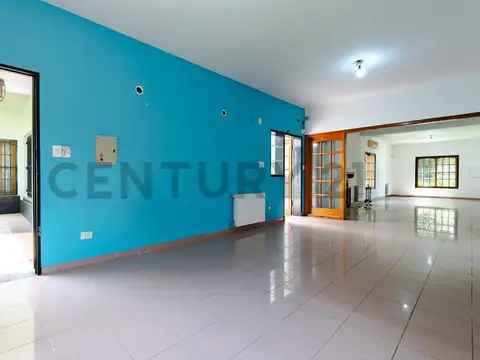VENTA CASA 5 AMBIENTES JARDIN QUINCHO PILETA PARQUE LELOIR