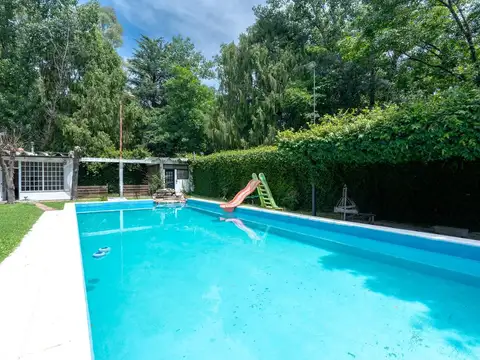 Casa en Venta en Barrio Parque Leloir, USD 350.000