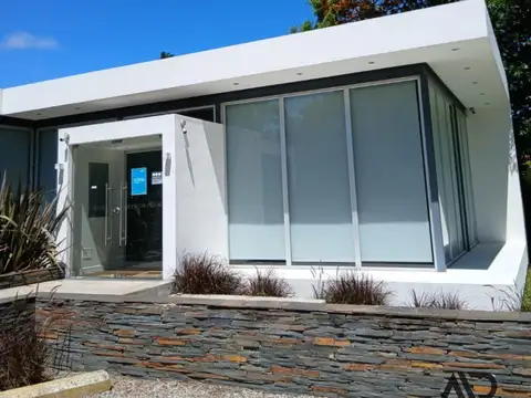 Local en Venta en Punta del Este, USD 1.100.000
