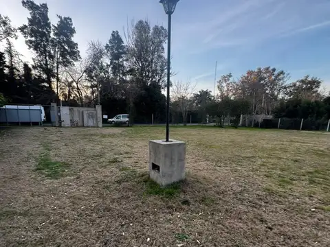 Terreno en Venta 100  mts Frente