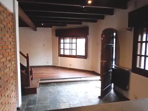 Depto Tipo Casa en Venta 35 años