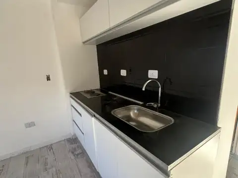 Depto Tipo Casa en Alquiler de 2 ambientes
