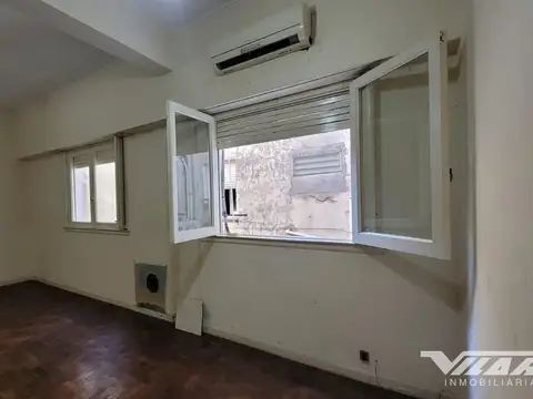 En Venta Departamento 3 ambientes sobre Av. Roca.  Florida Oeste
